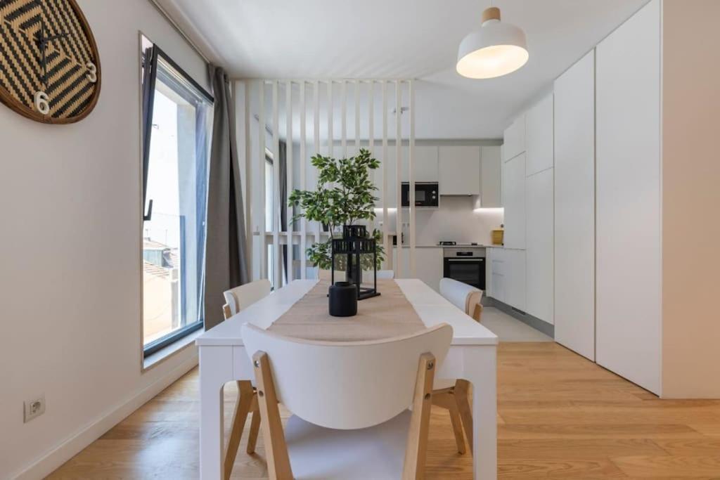 Campolide 2 Bedroom Delight By Innkeeper Lisbon Exterior photo